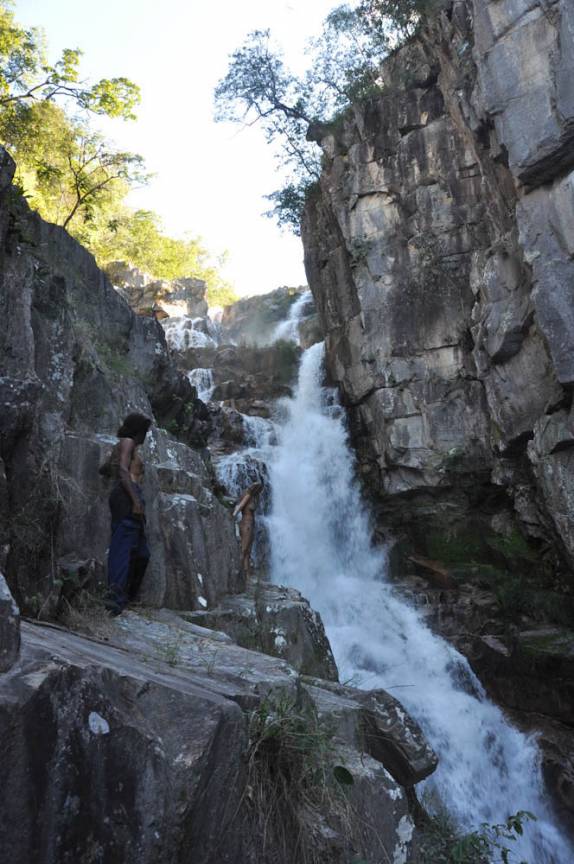 Explorando o Canyon do Capivari com o nosso guia, o Pedrão, na Chapada dos Veadeiros, região de Cavalcante - GO